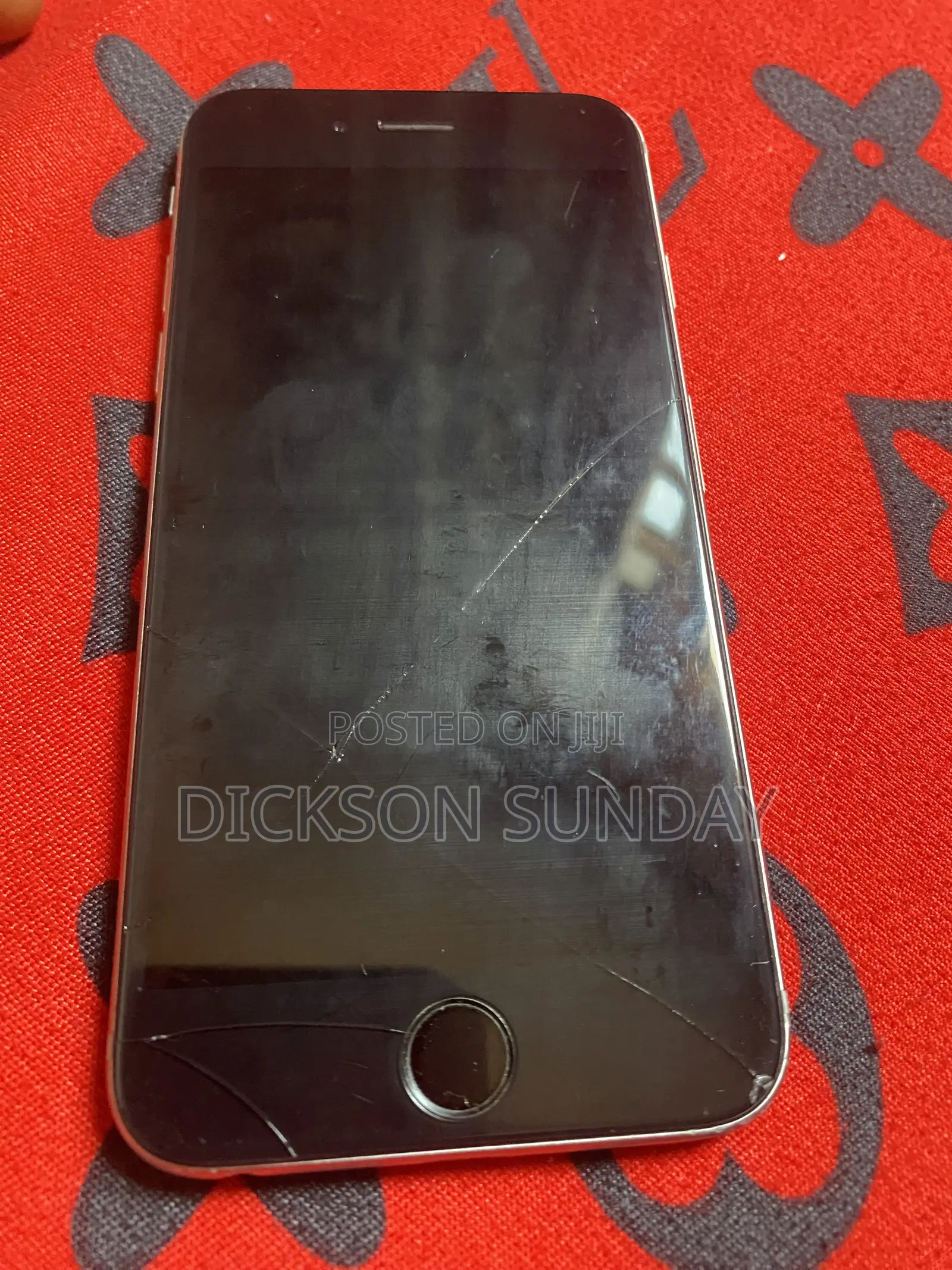 Apple iPhone 6s 64 GB Silver