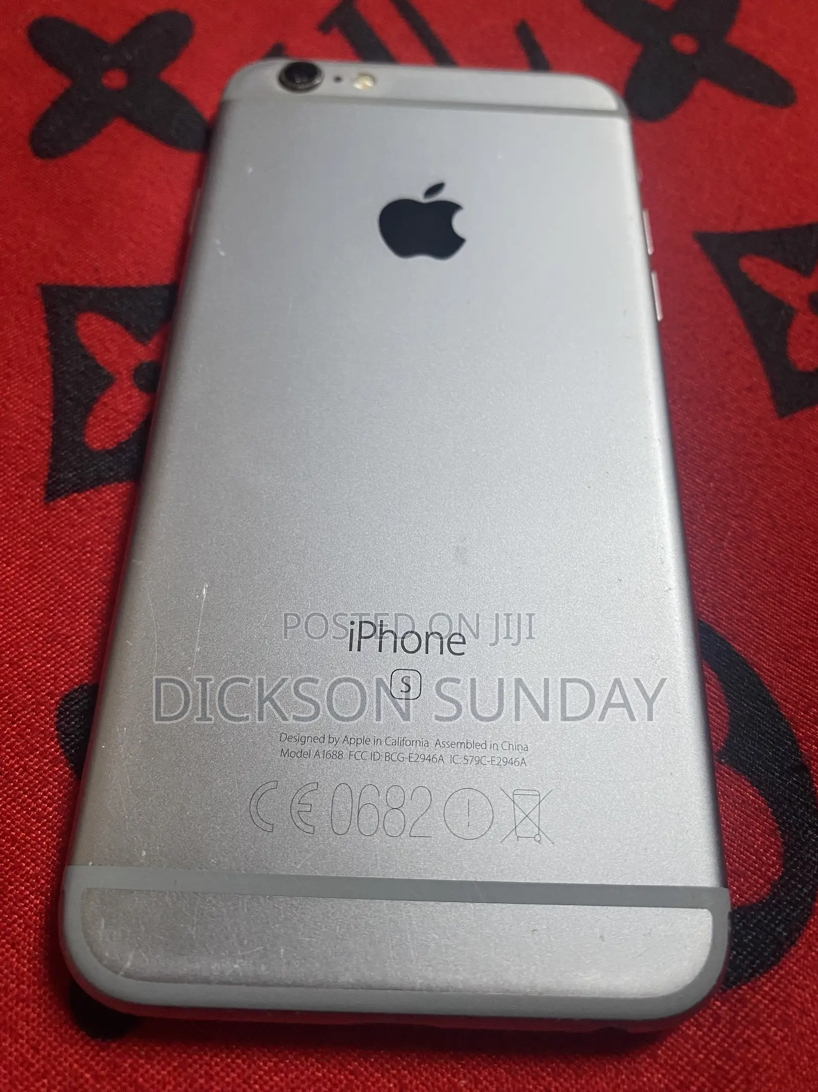 Apple iPhone 6s 64 GB Silver