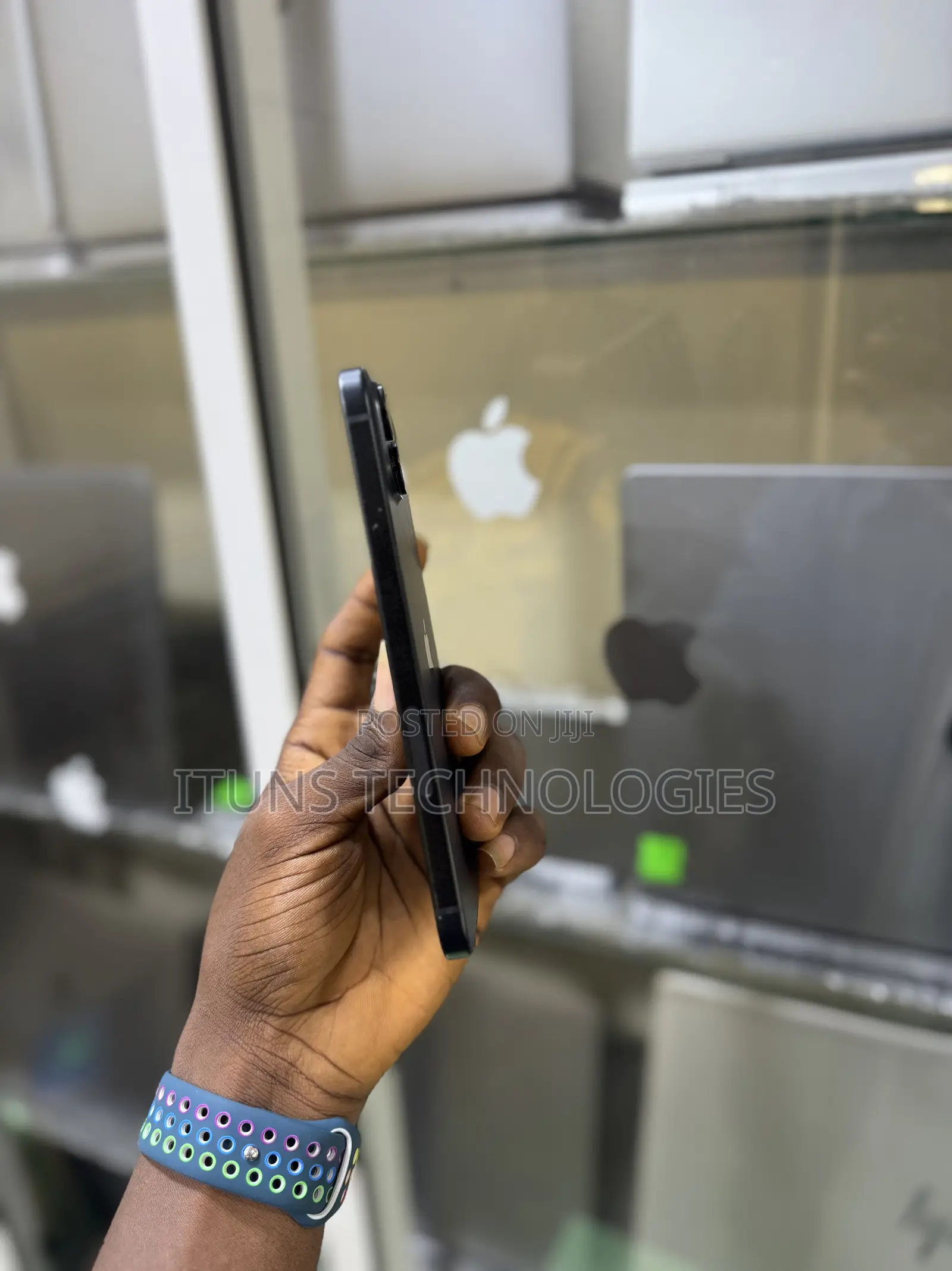 Apple iPhone 15 Plus 128 GB Black