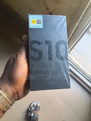 New Samsung Galaxy S10 128 GB Black