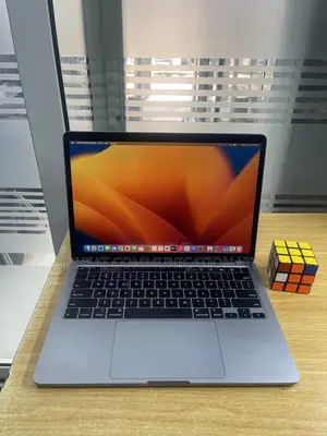 Laptop Apple MacBook Pro 2020 16GB Intel Core i7 SSD 512GB