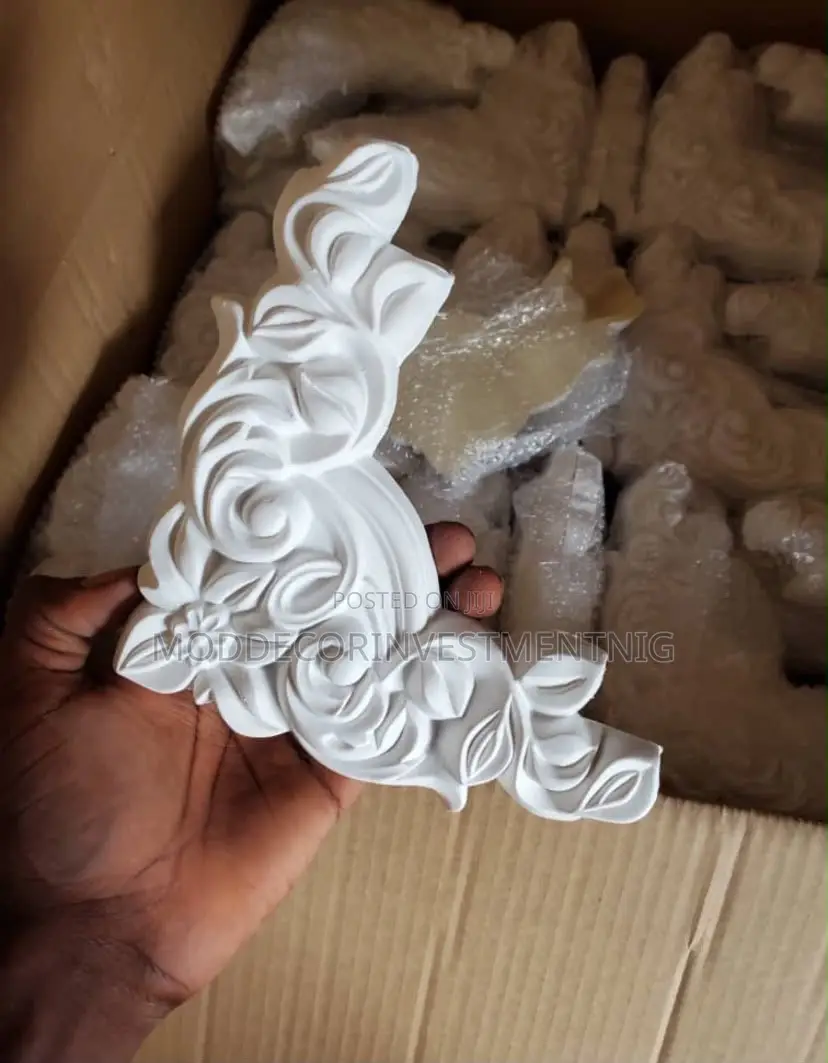 Building Corners for Wall Decor