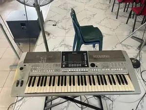 Yamaha Keyboard PSR S710