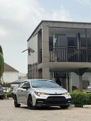 Toyota Corolla SE 2022 Silver