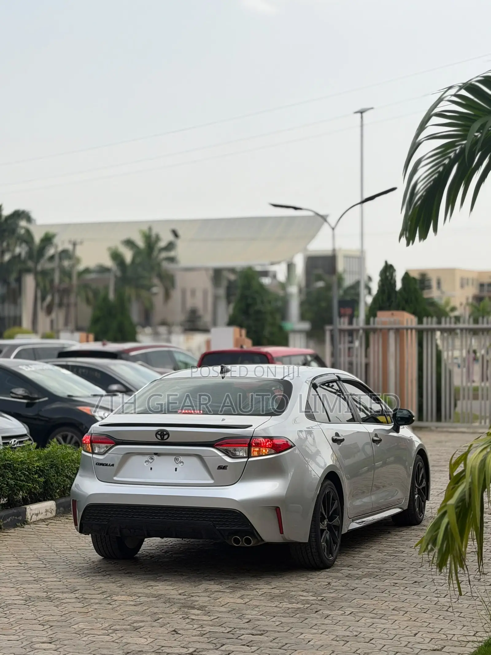 Toyota Corolla SE 2022 Silver