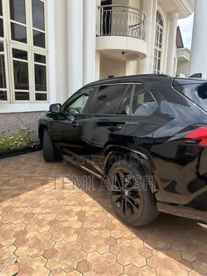 Toyota RAV4 LE 2021 Black