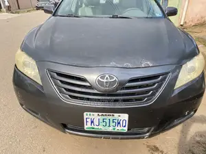 Toyota Camry LE 4dr Sedan (2.4L 4cyl 5A) 2008 Gray