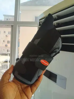 Wrist and Thumb Brace for Injury Support