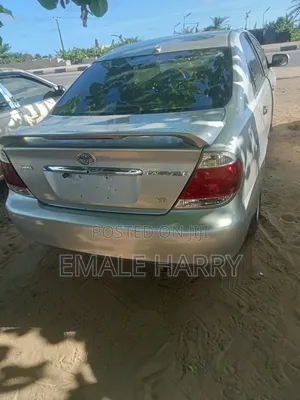 Toyota Camry 2.4 XLE 2005 Silver