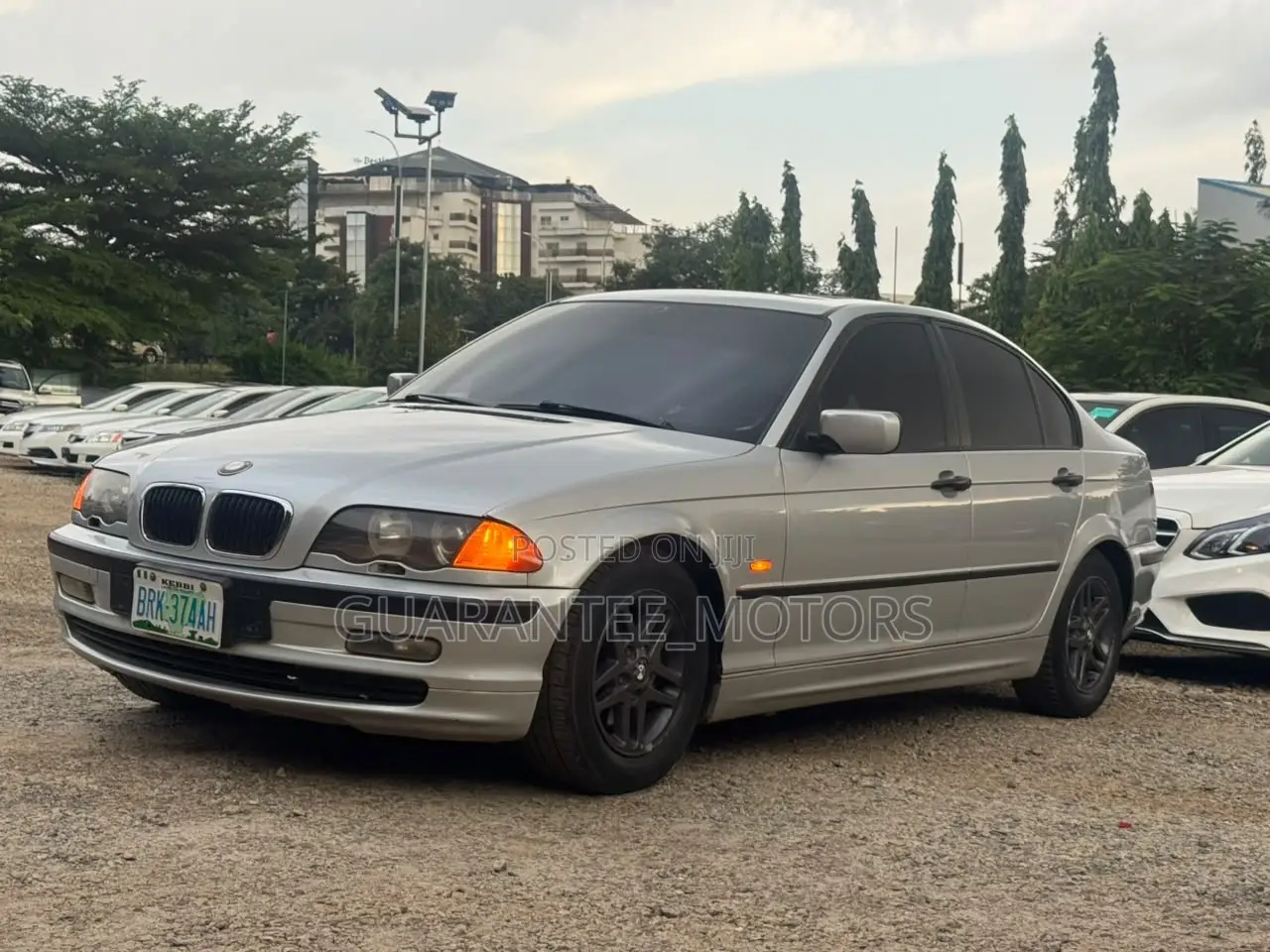 BMW 320i 2003 Silver