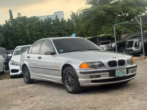 BMW 320i 2003 Silver