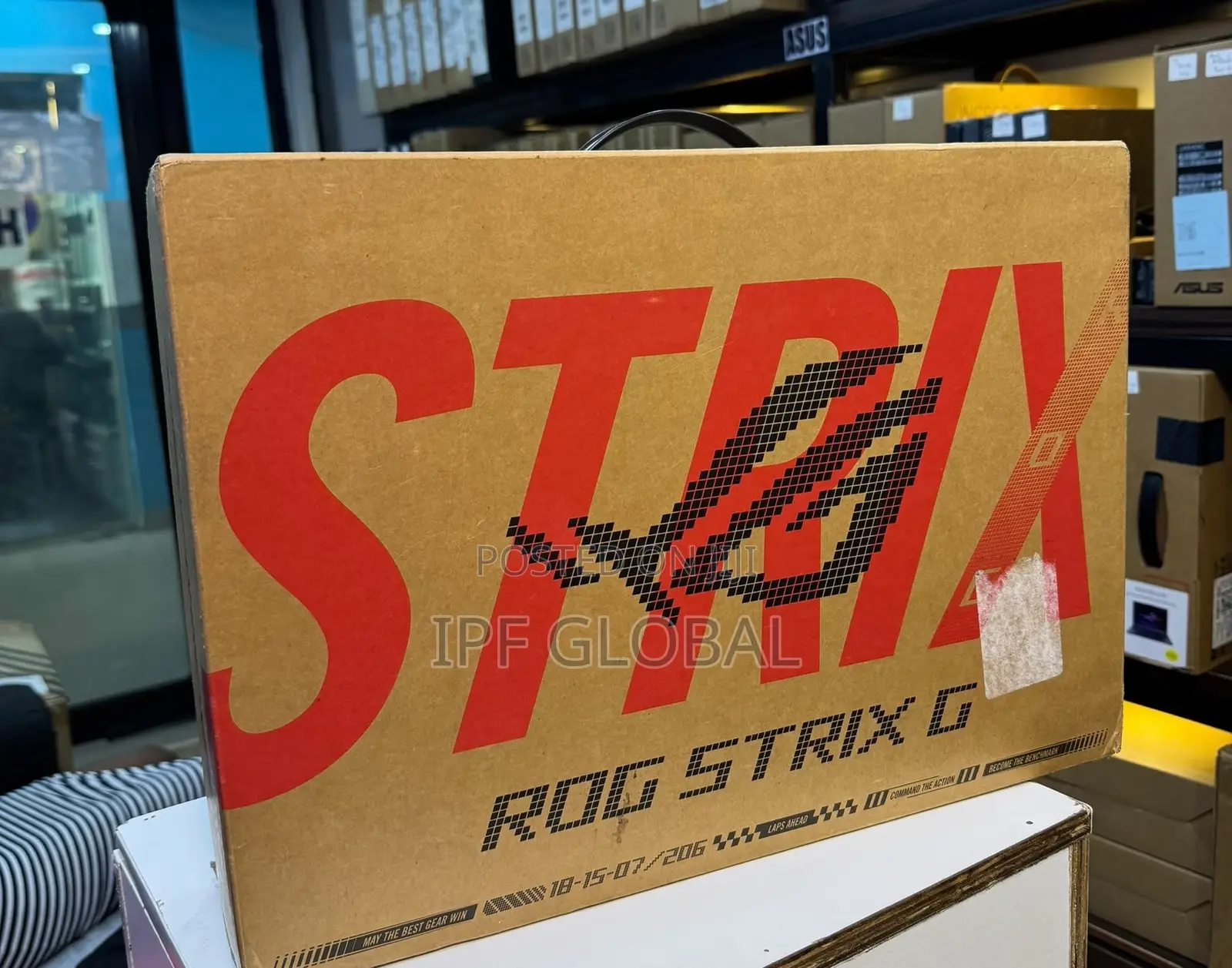 New Laptop Asus ROG Strix G16 32GB Intel Core Ultra 9 SSD 1T
