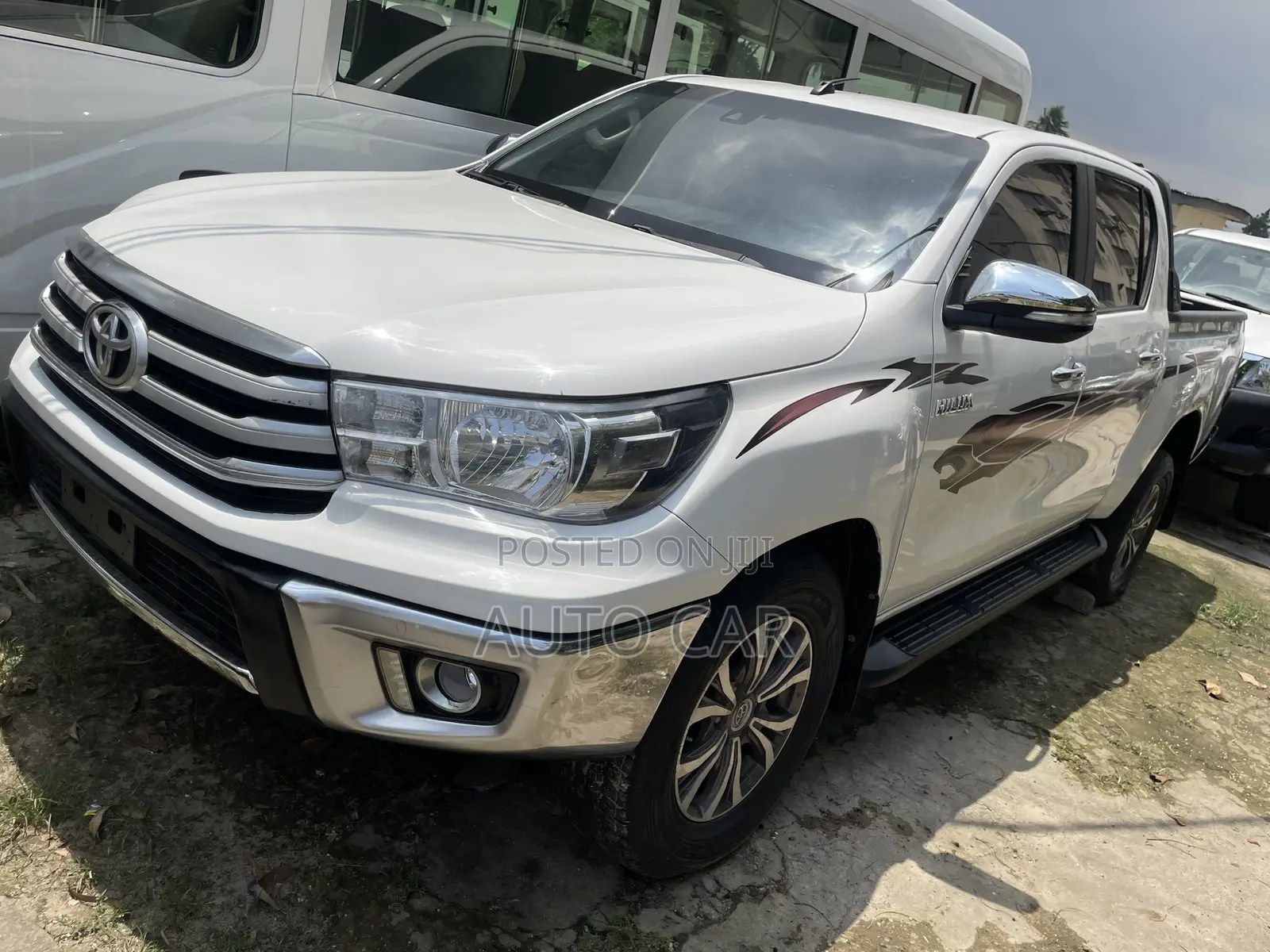 Toyota Hilux 2016 White
