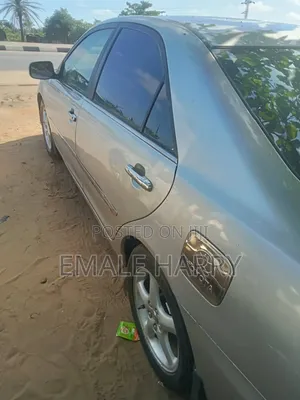 Toyota Camry 2.4 XLE 2005 Silver