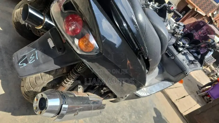 Honda 2003 Black