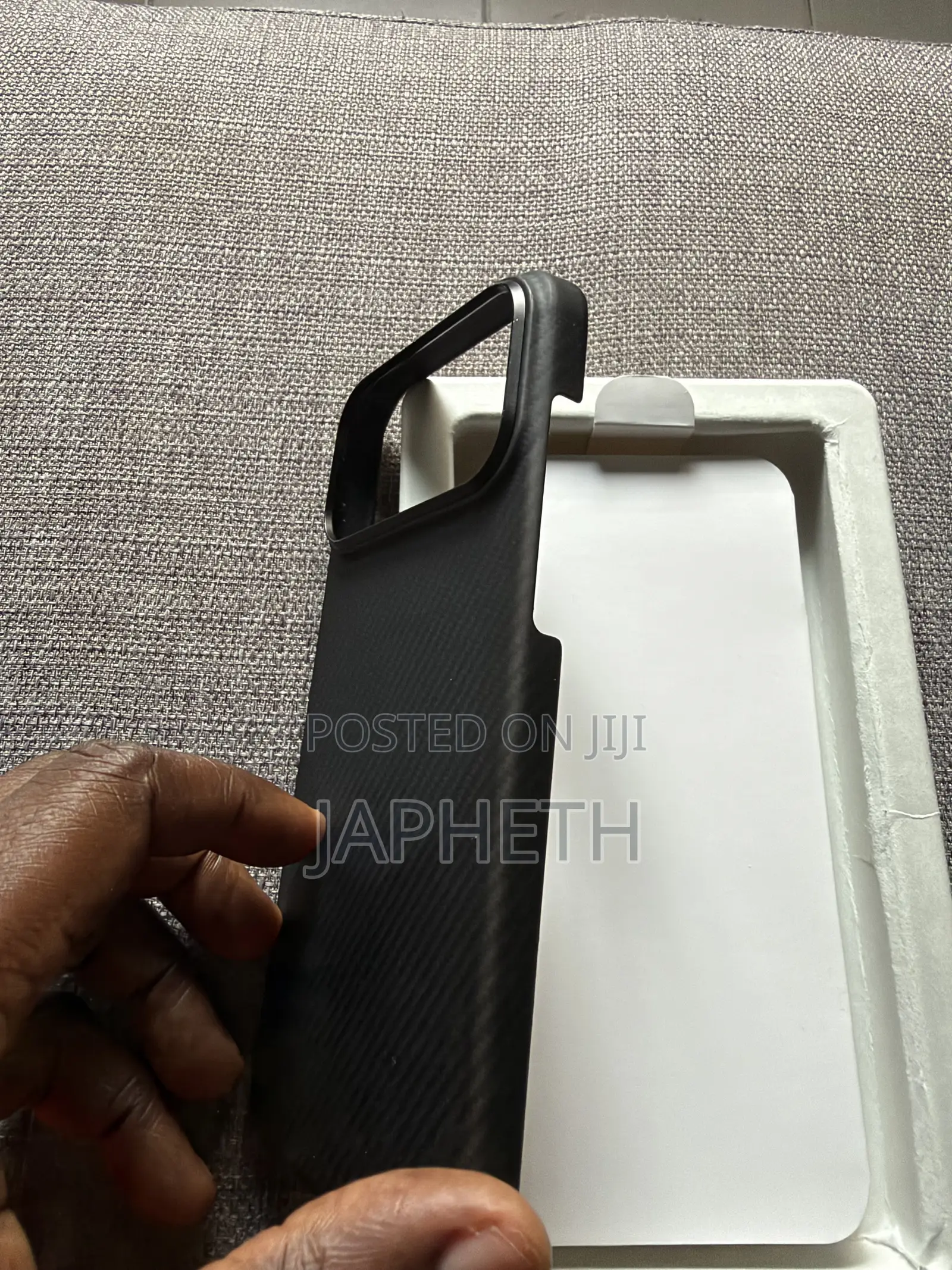 Pitaka Aramid Premium iPhone 17 Pro Max Case
