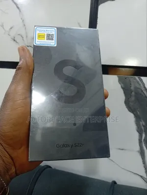 New Samsung Galaxy S22+ 5G 256 GB Green