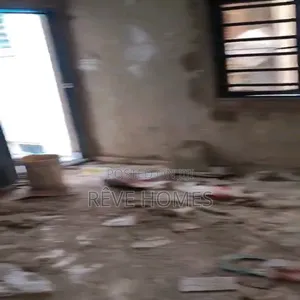 Mini Flat in Adekunle for rent