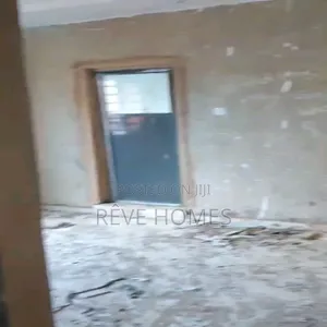 Mini Flat in Adekunle for rent