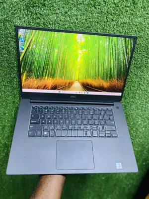 Laptop Dell XPS 15 9570 16GB Intel Core i7 SSD 512GB