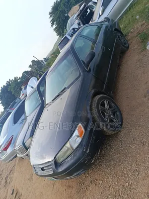Toyota Camry LE 4dr Sedan (2.2L 4cyl 4A) 2000 Black