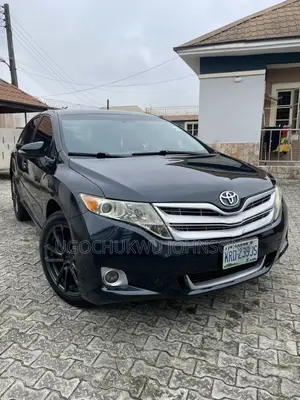 Toyota Venza XLE 2016