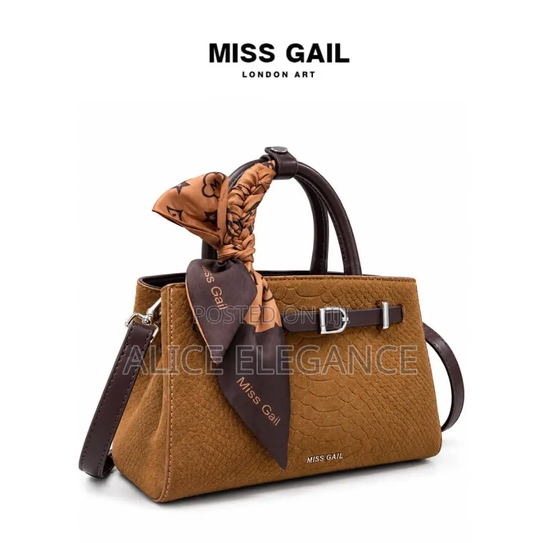 Miss Gail Crossbag Available