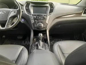 Hyundai Santa Fe SE AWD 2017 Gray