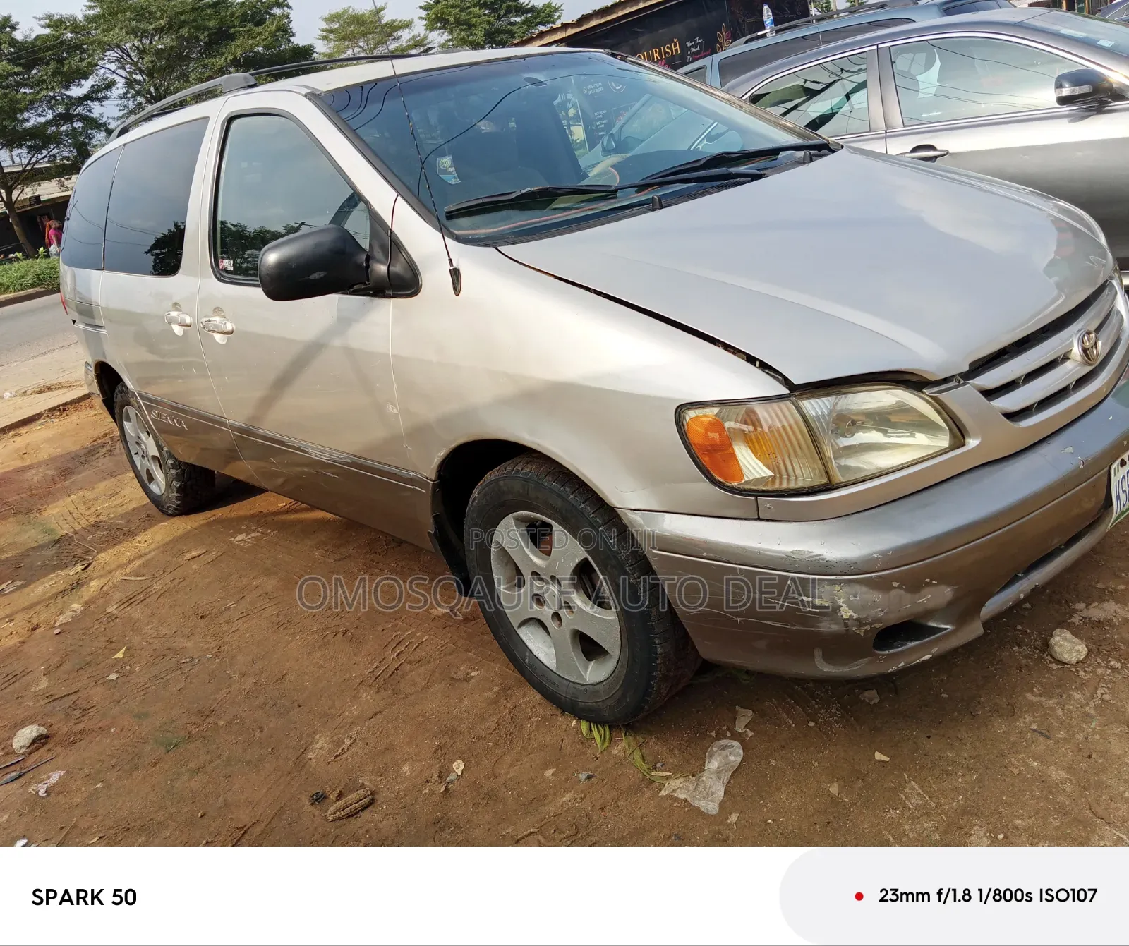 Toyota Sienna LE 2002 Silver
