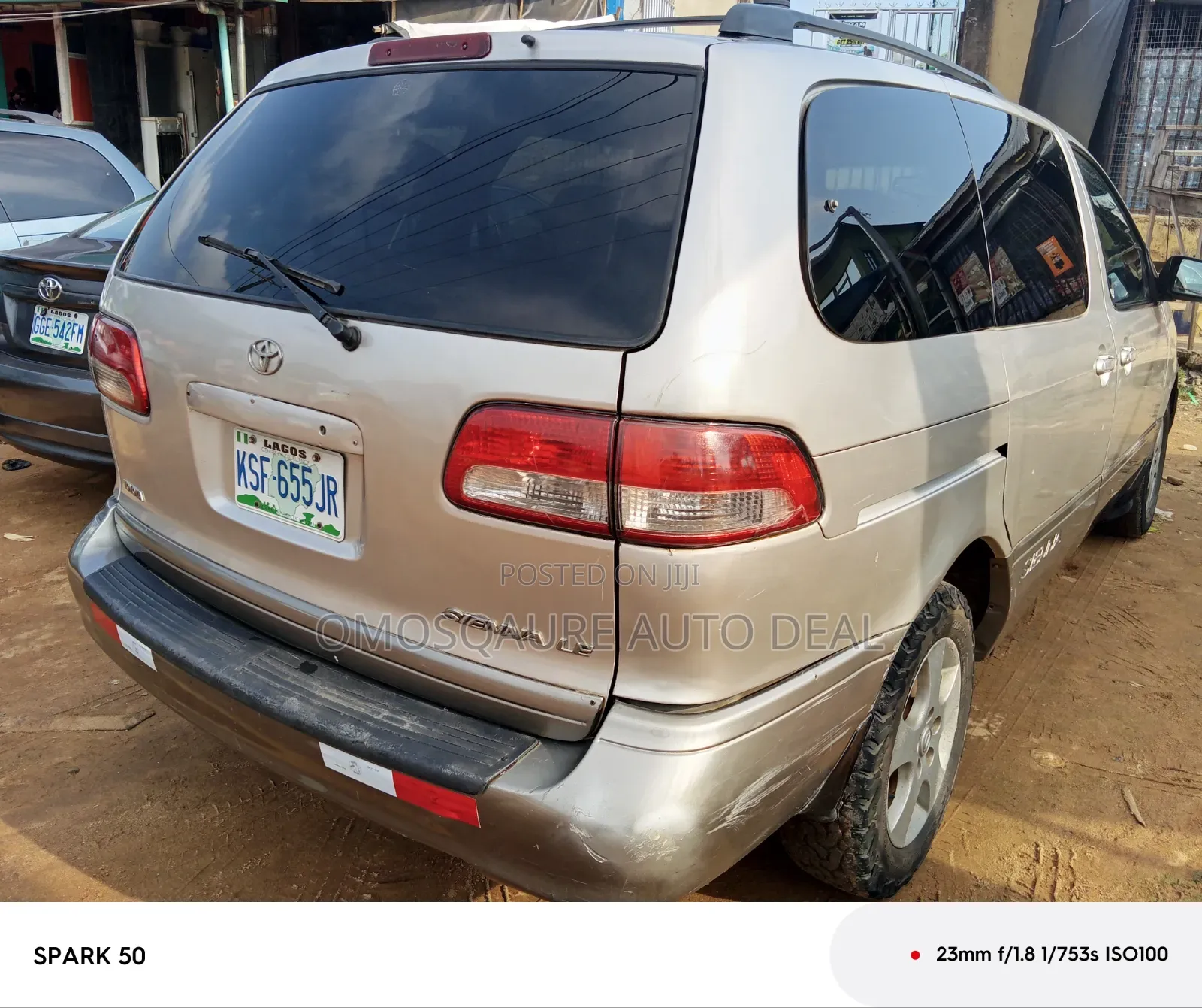 Toyota Sienna LE 2002 Silver