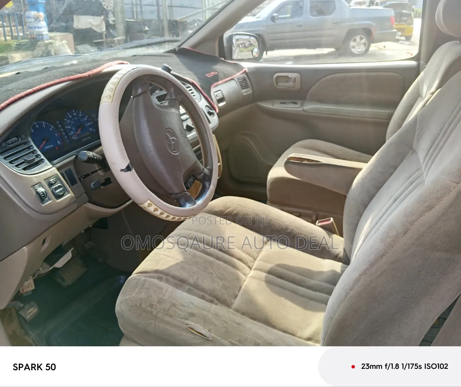 Toyota Sienna LE 2002 Silver