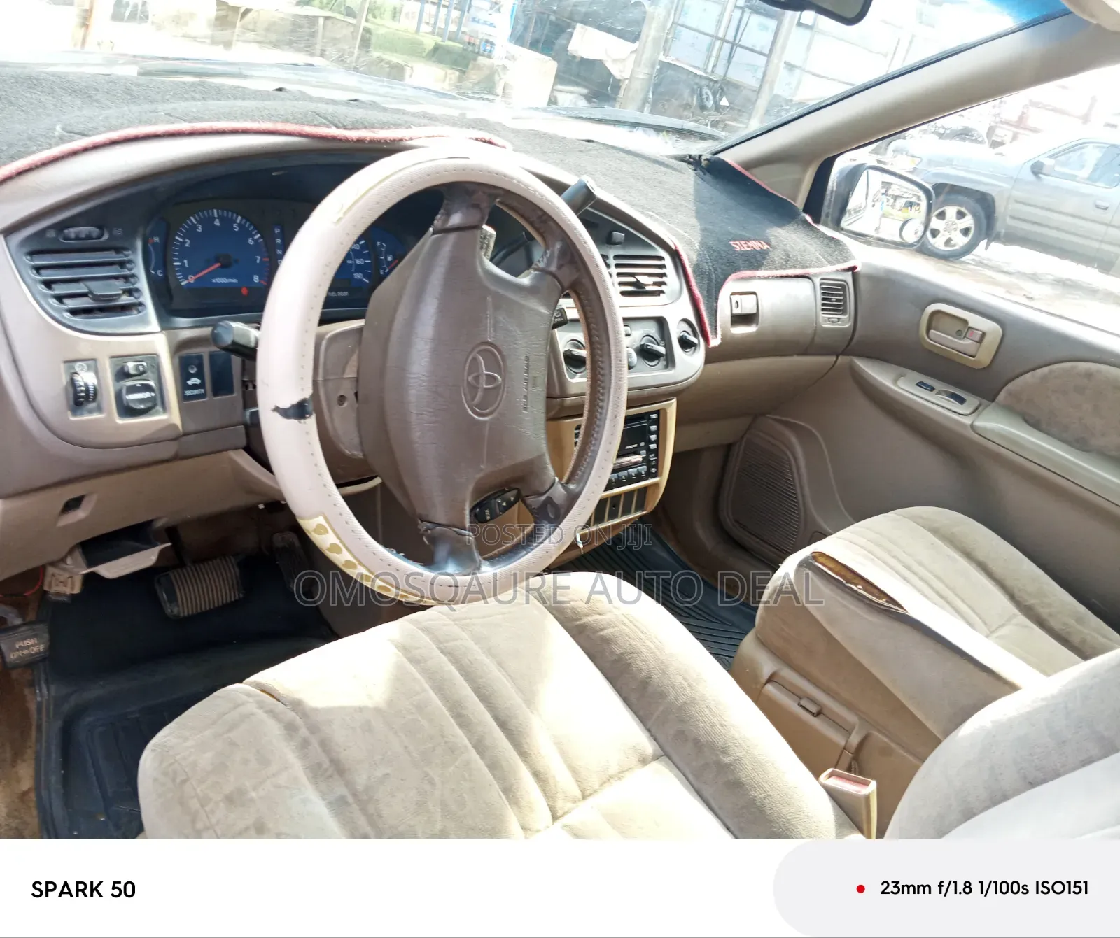 Toyota Sienna LE 2002 Silver