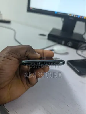 Apple iPhone 11 Pro 64 GB Gray