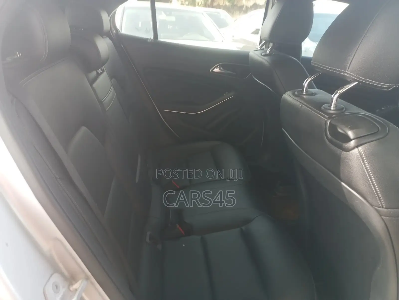 Mercedes-Benz GLA 250 2017 Silver