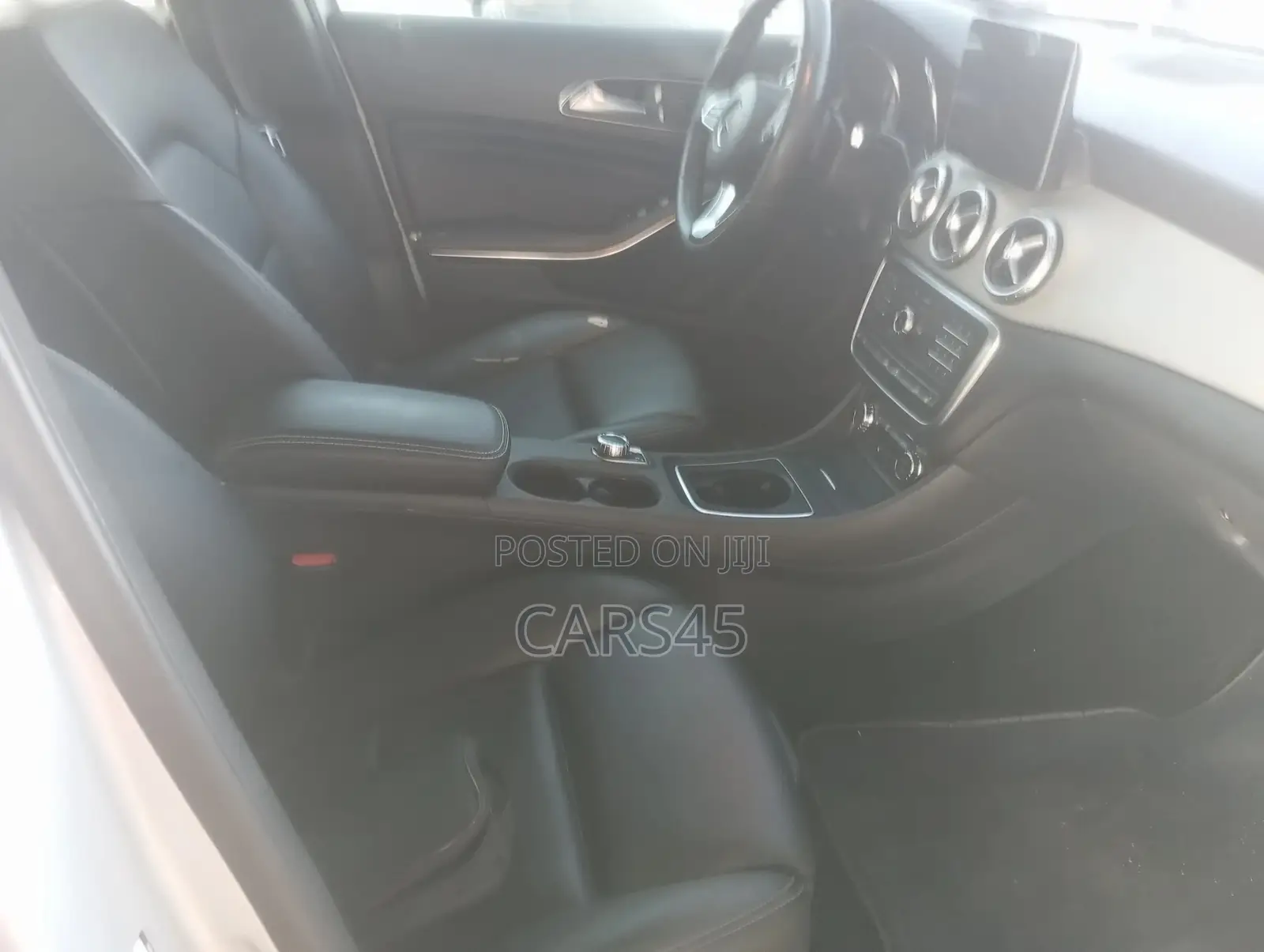 Mercedes-Benz GLA 250 2017 Silver