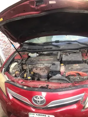 Toyota Camry Hybrid XLE 2023 Red