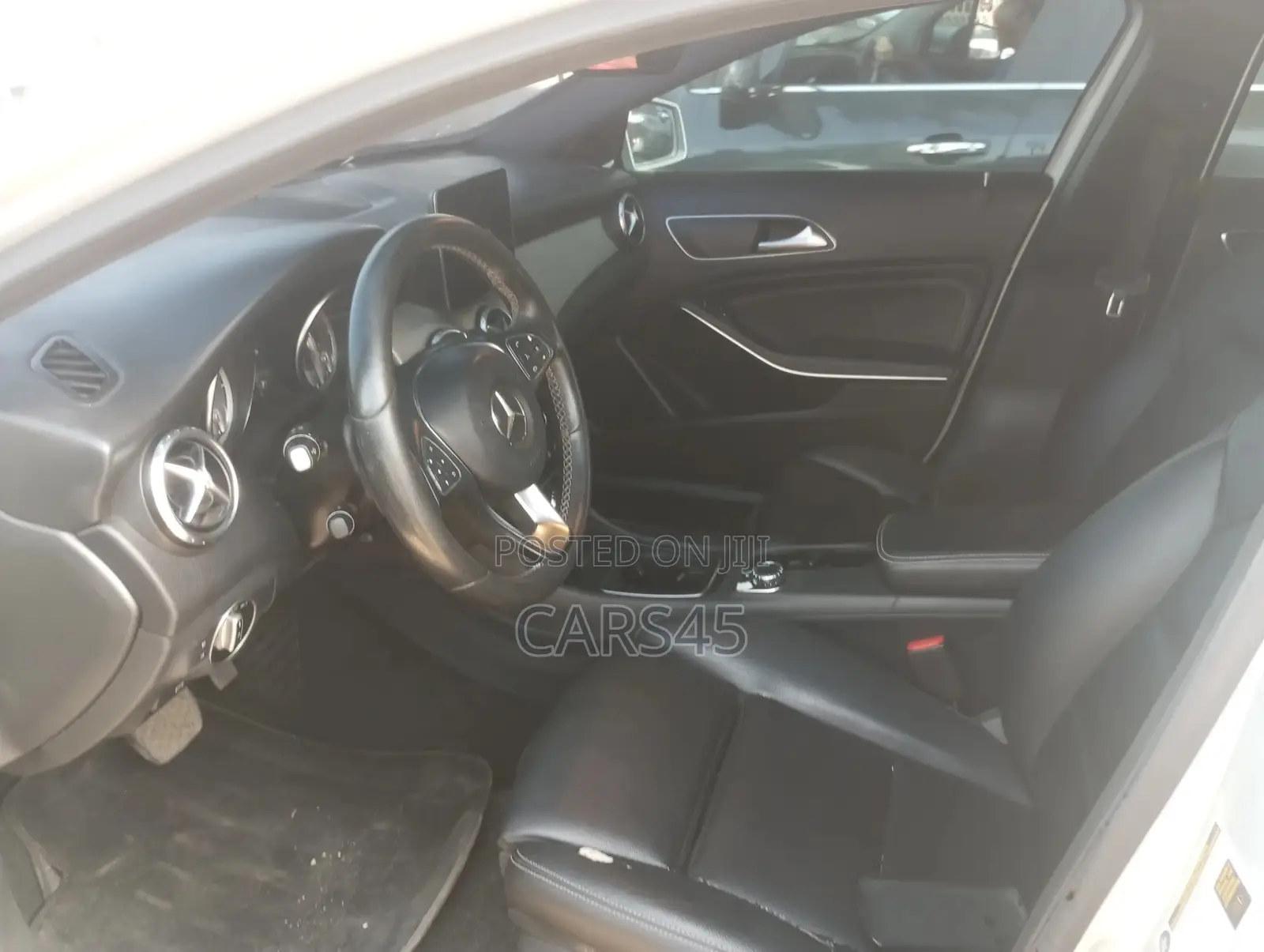 Mercedes-Benz GLA 250 2017 Silver