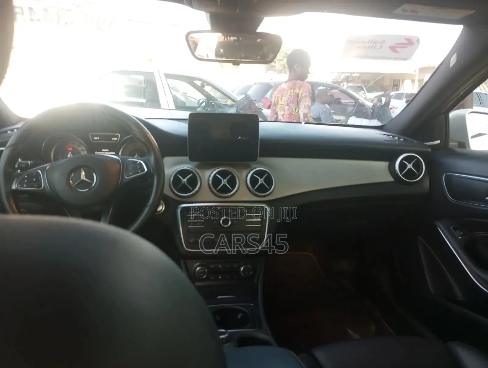 Mercedes-Benz GLA 250 2017 Silver