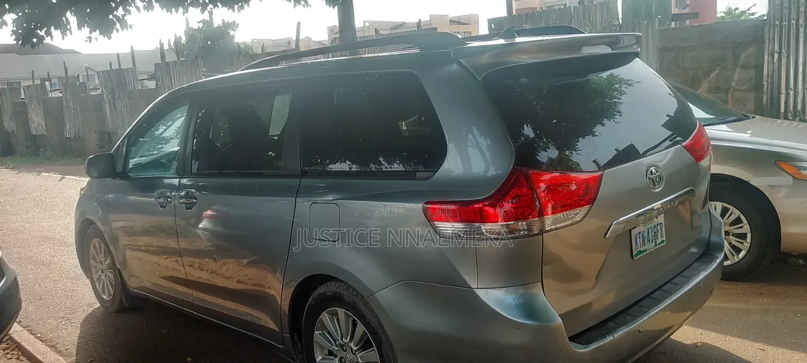 Toyota Sienna 2011 Gray