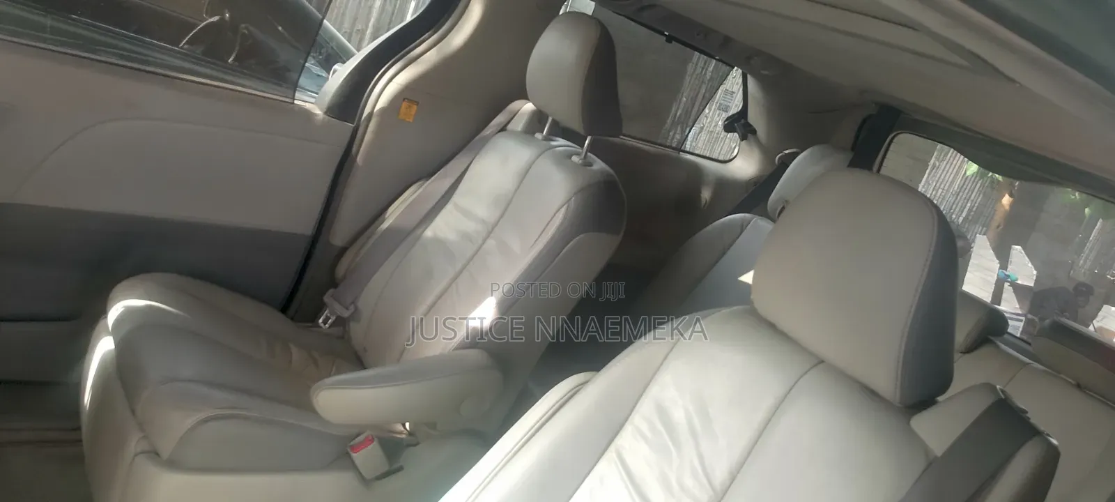 Toyota Sienna 2011 Gray