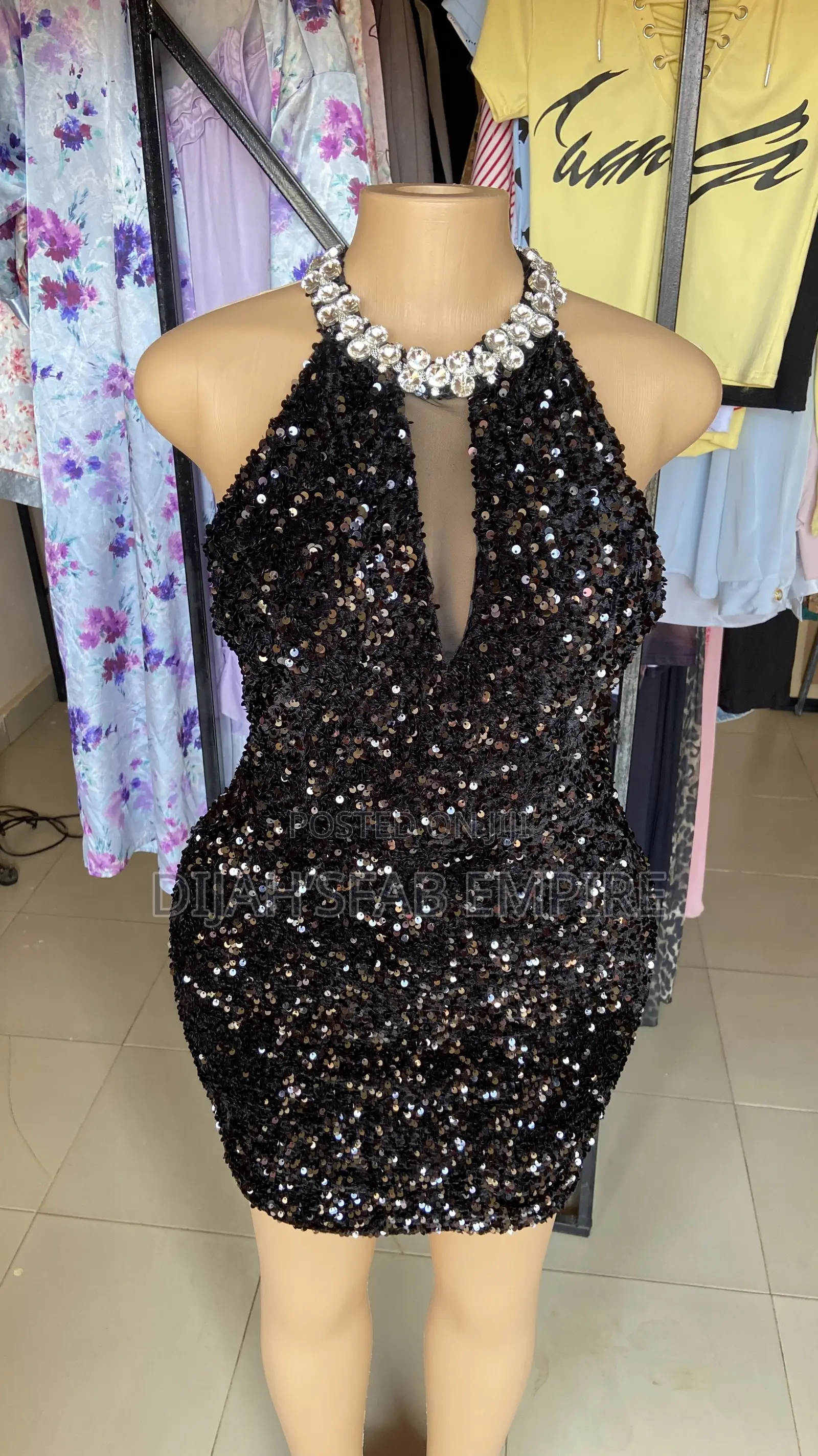 Short Gown