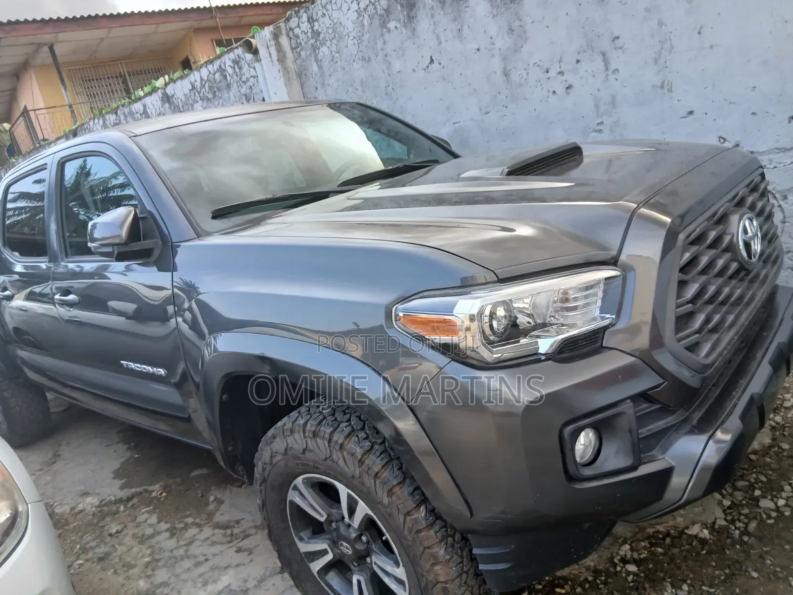 Toyota Tacoma 2017 Gray