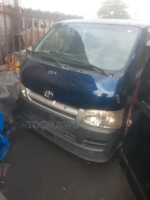 Toyota HiAce 2012 Blue