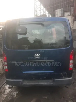 Toyota HiAce 2012 Blue