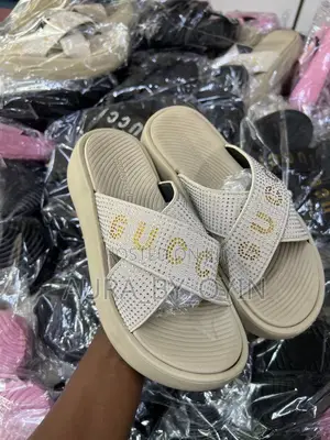 Luofu Embellished Cross-Strap Platform Slides