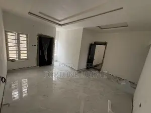 1bdrm Penthouse in Greenfield Estate, Okota for rent