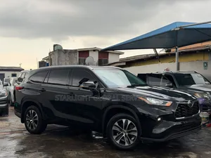 Toyota Highlander L 2021 Black