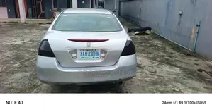 Honda Accord 2006 Silver