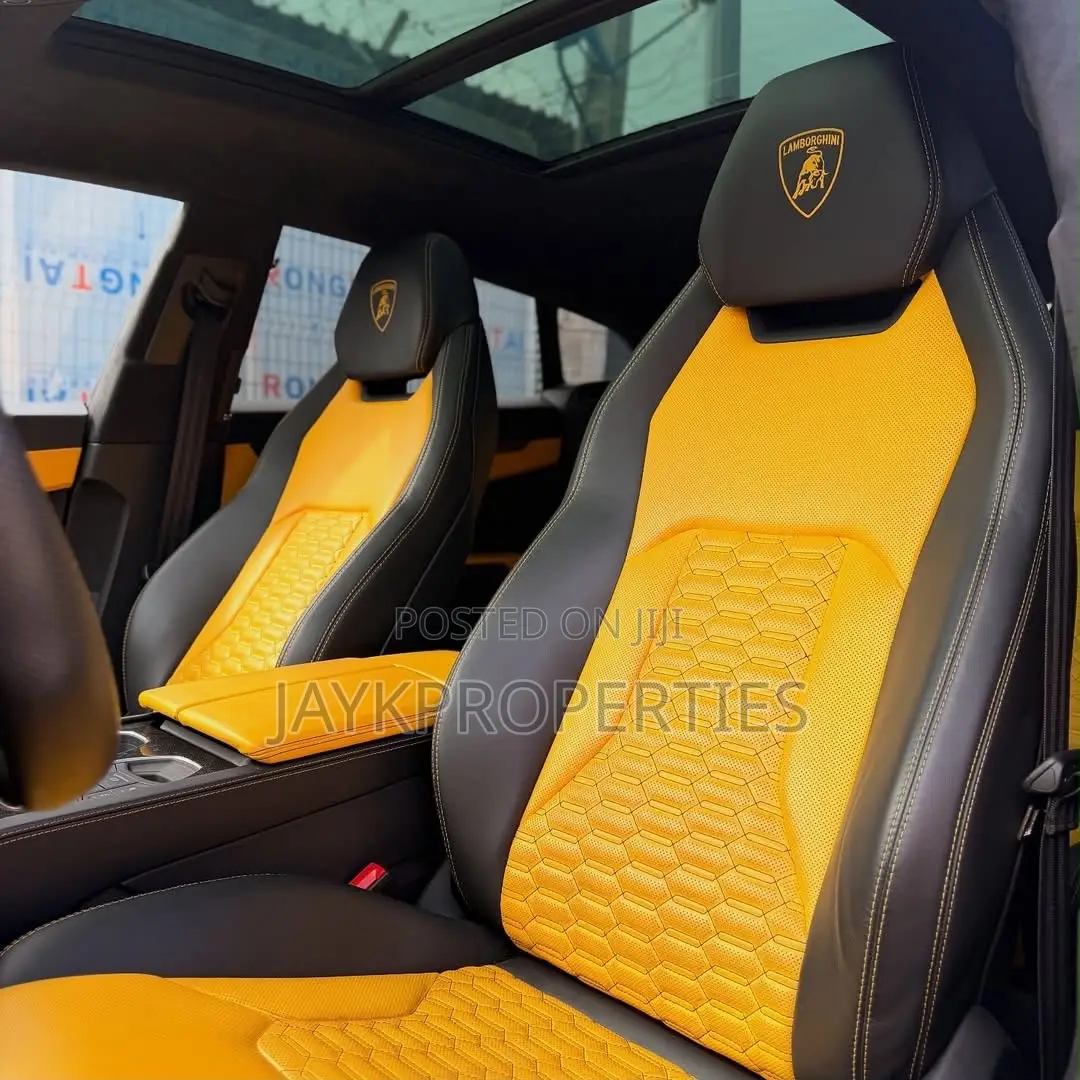 Lamborghini Urus 2022 Yellow