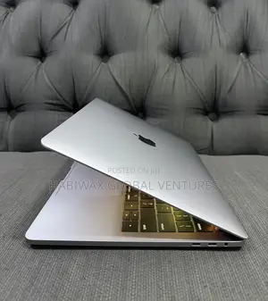 Laptop Apple MacBook 2018 16GB Intel Core i7 SSD 512GB